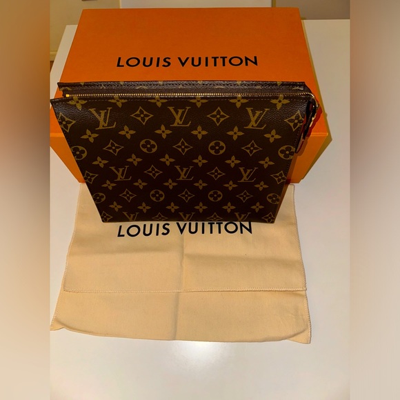 Louis Vuitton Monogram Toiletry 26 - Picture 1 of 7